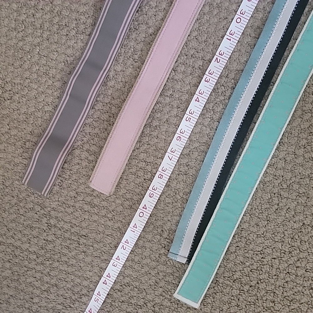 Assorted Belts - image 6